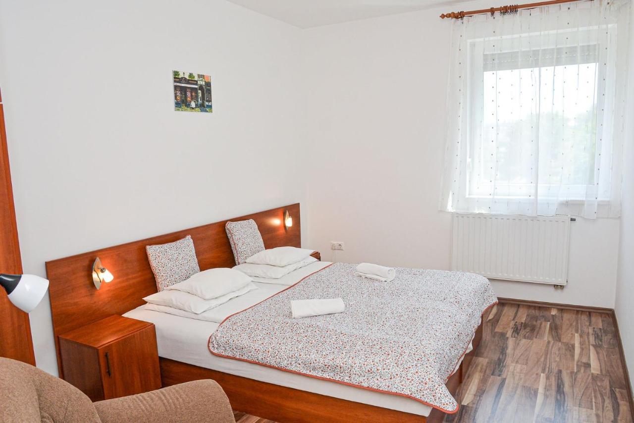 Apartman Otto Hajdúszoboszló Eksteriør billede